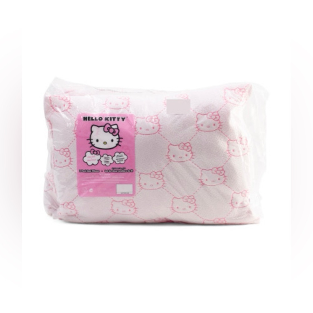 Hello Kitty ultra Soft standard/Queen bed pillows set of 2 pink/white NWT